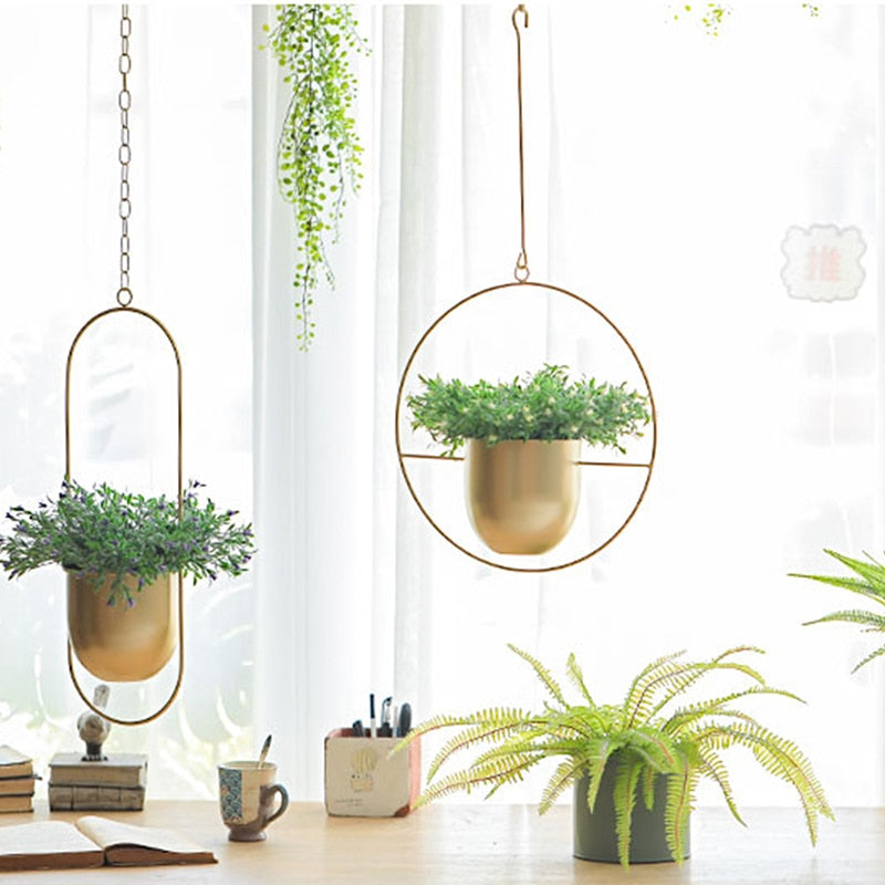 Metal hanging vase with hoop