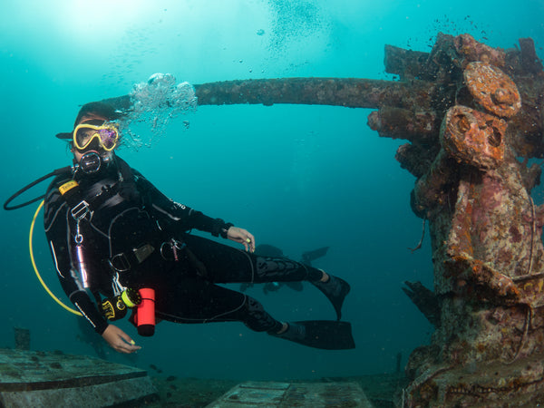 Advanced Open Water Student at HTMS Sattakut Wreck, Koh Tao