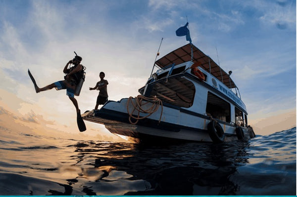 koh-tao-sunset-dive-with-coral-grand-divers