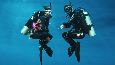 open-water-diver-course-coral-grand-divers-buoyancy-control-practice