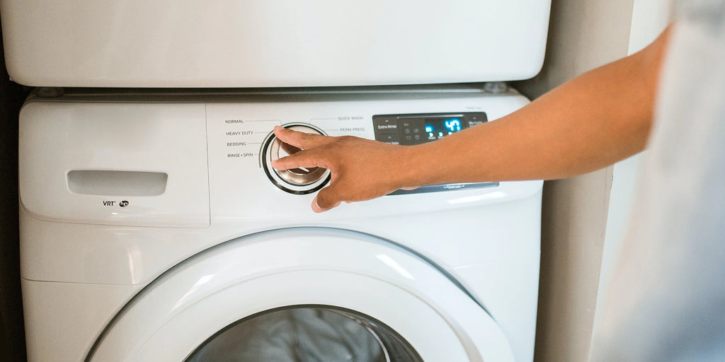 Do You Wash Clothes with Bleach in Hot or Cold Water?