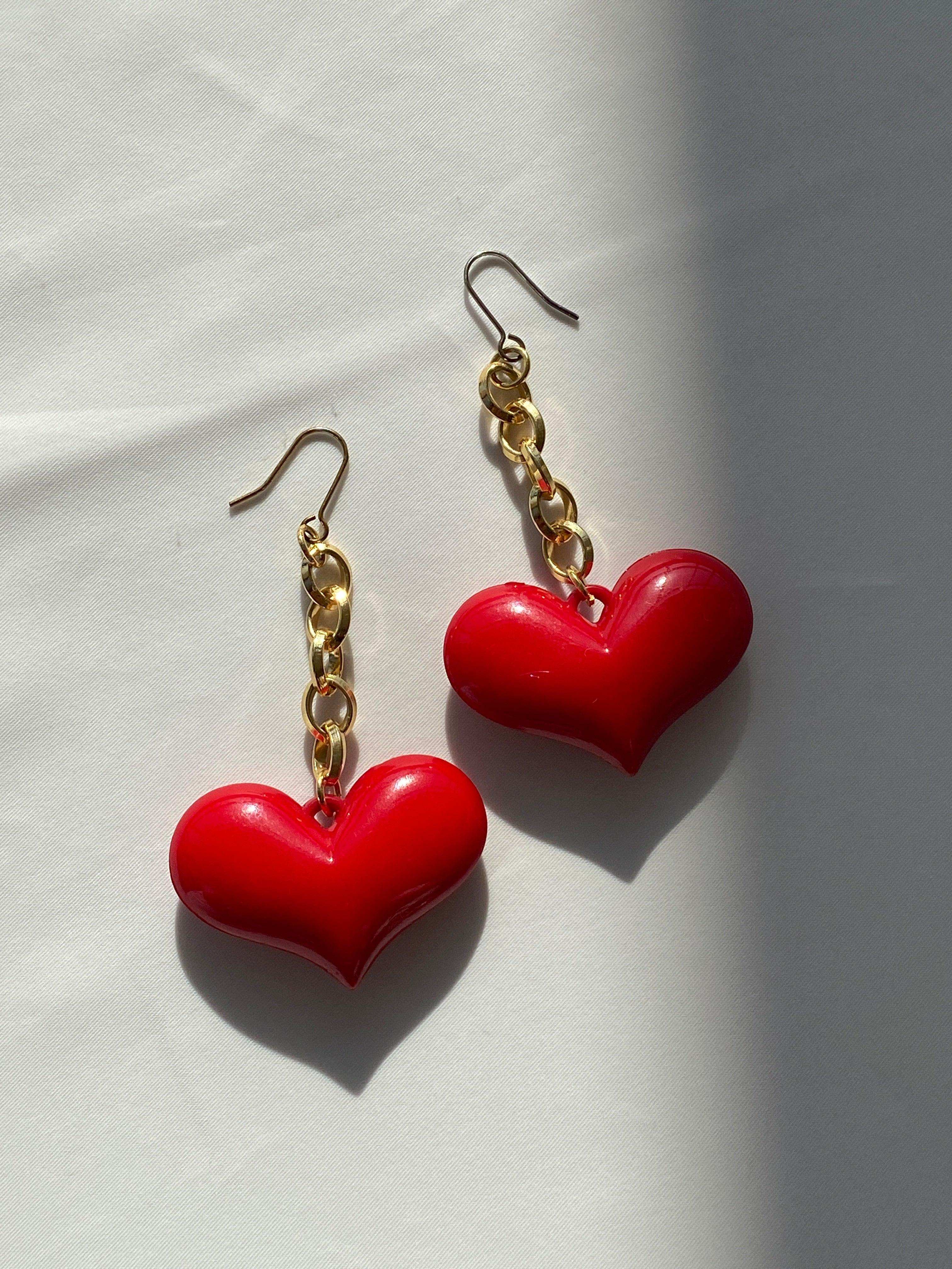 90s Chunky Red Heart Shaped Clip On Earrings - Gold with Red
