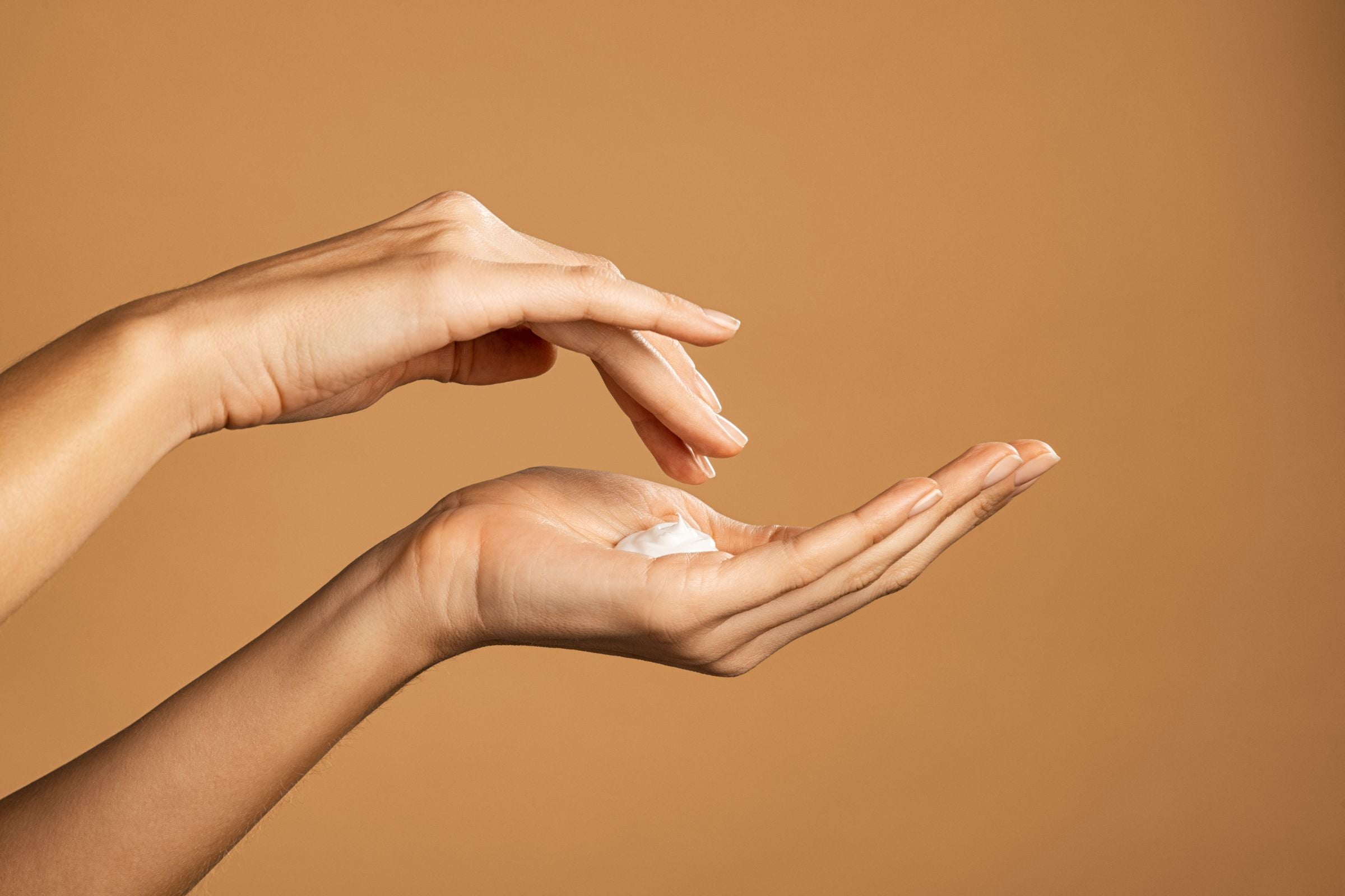 Body Oil vs. Lotion: Choosing the Best Moisturizer for Your Skin – Kopari  Beauty