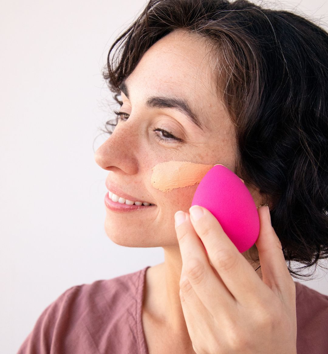 How To Clean Makeup Sponges Properly – 100% PURE