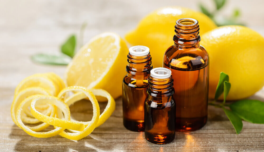 Amazing Benefits of Lemon Essential Oils