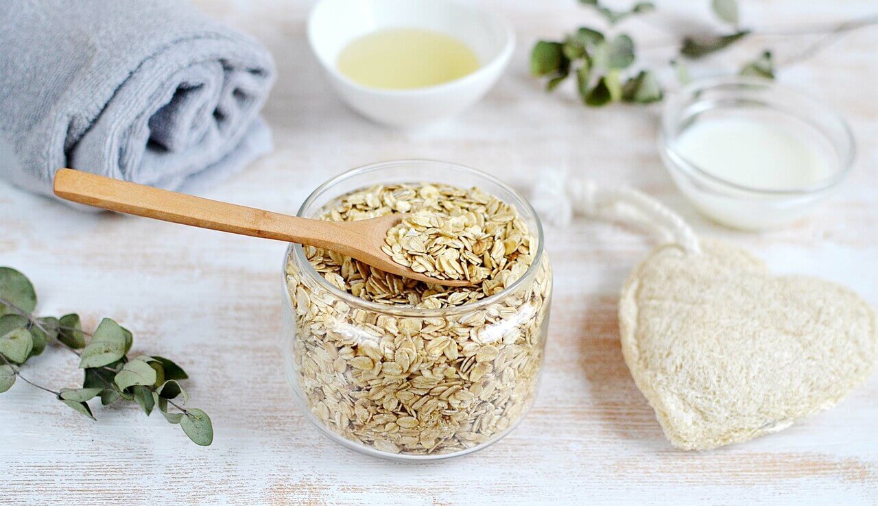 November DIY: Colloidal Oatmeal Mask – 100% PURE