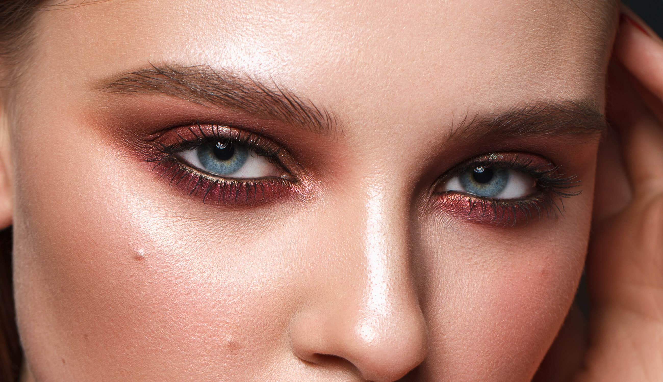 How To Wear A Graphic Liner Like A Pro - SUGAR Cosmetics
