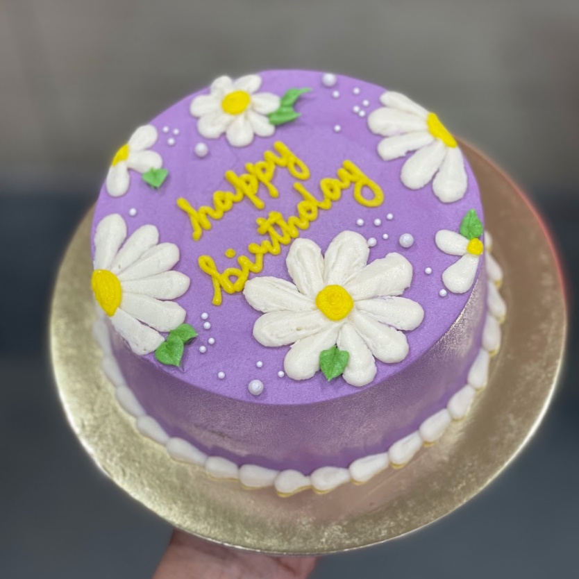 Buttercream Daisy Cake – Essange