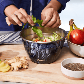S'well Pink Topaz Salad Bowl Kit, 1.9L - Lifetime Brands Europe