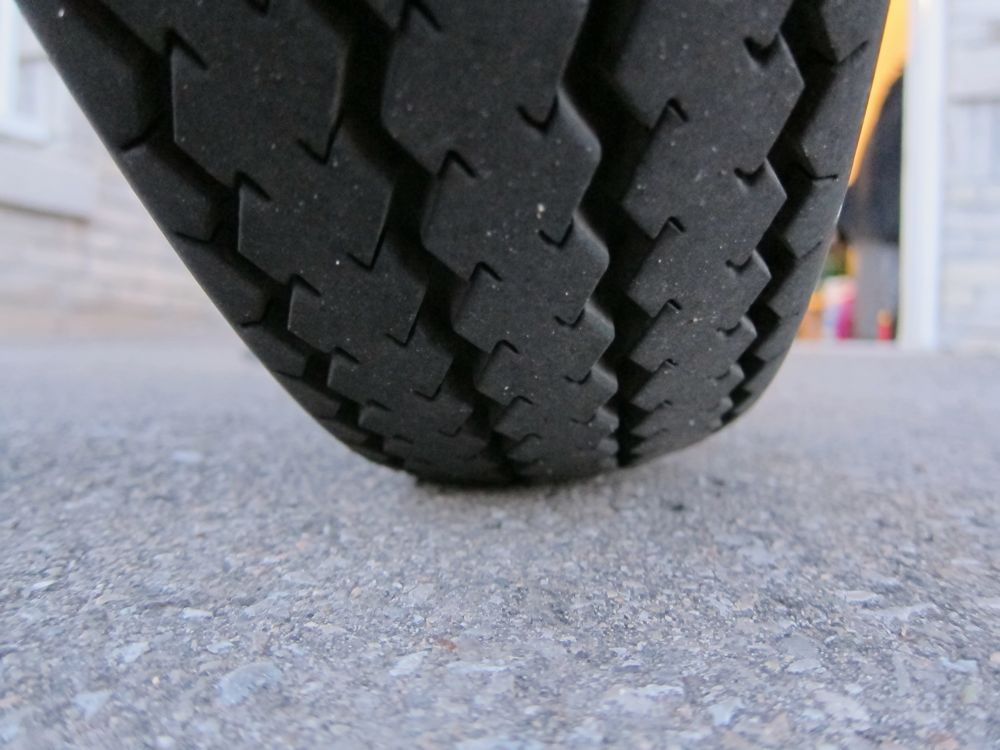 tire_up_close_1