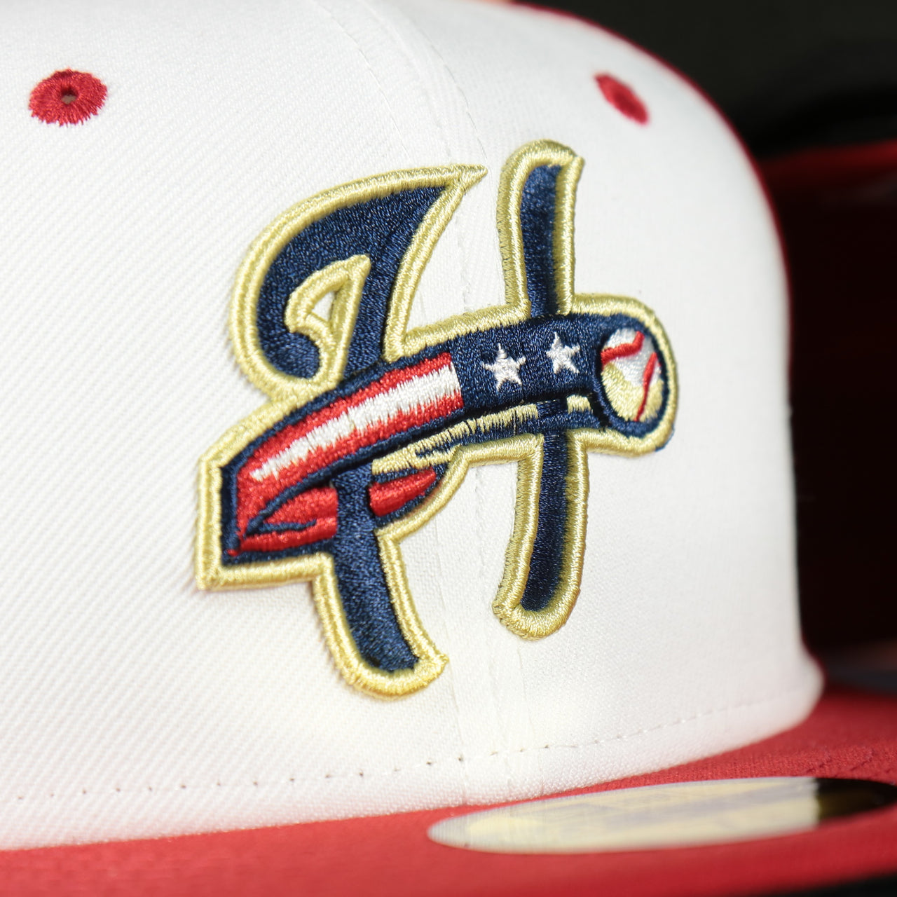 senators logo on the Harrisburg Senators On Field Plain Jane 2006 Senators logo MiLB Black bottom 2 Tone | White/Red 59Fifty Fitted Cap