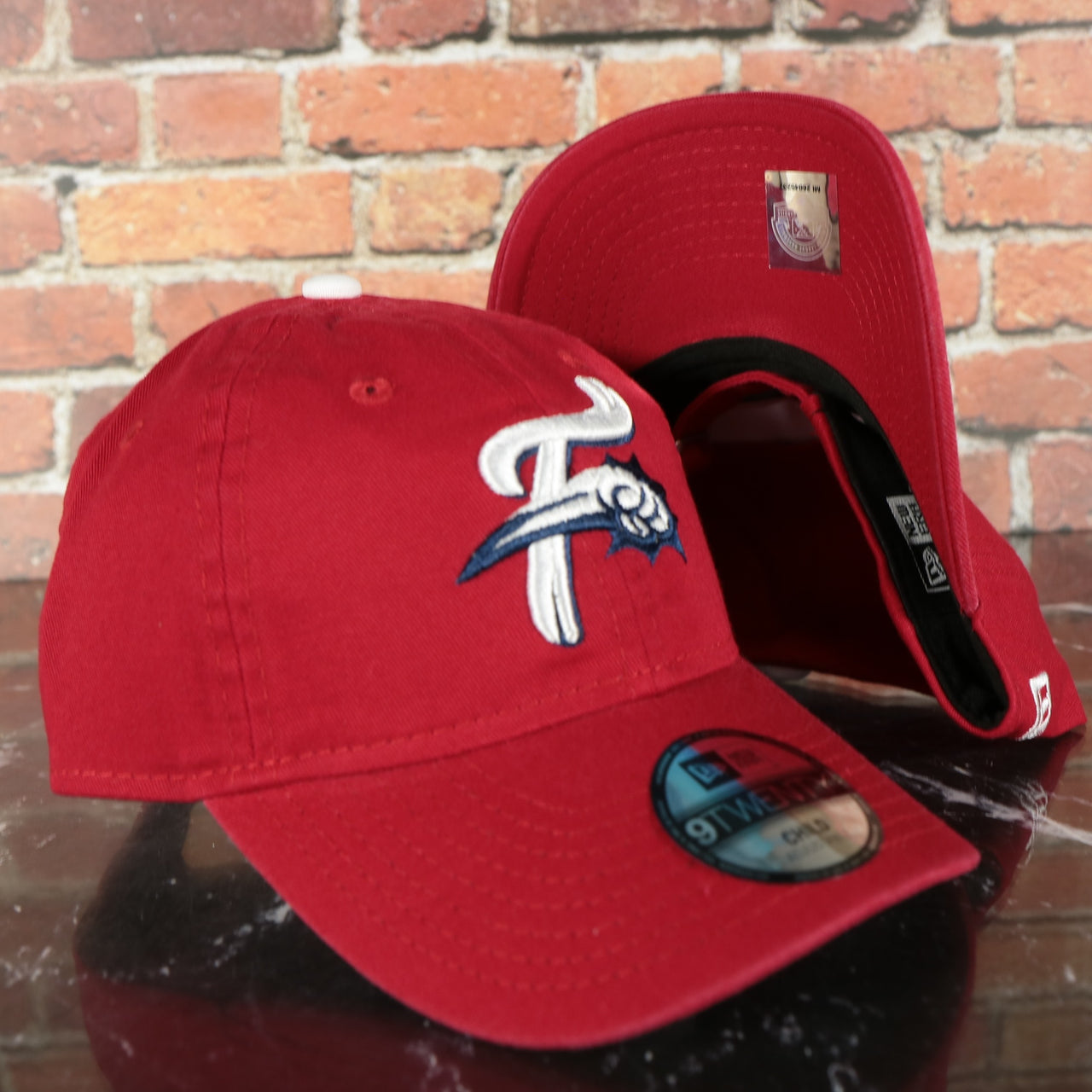 Reading Fightin Phils MiLB Red bottom | Red 9Twenty Youth Dad Hat