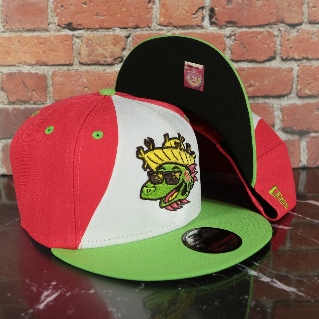 Harrisburg Senators Iguana Copa De La Diversion 2023 Tri-Tone Black Bottom 9Fifty Snapback Hat | Red/White/Green 950Harrisburg Senators Iguana Copa De La Diversion 2023 Tri-Tone Black Bottom 9Fifty Snapback Hat | Red/White/Green 950