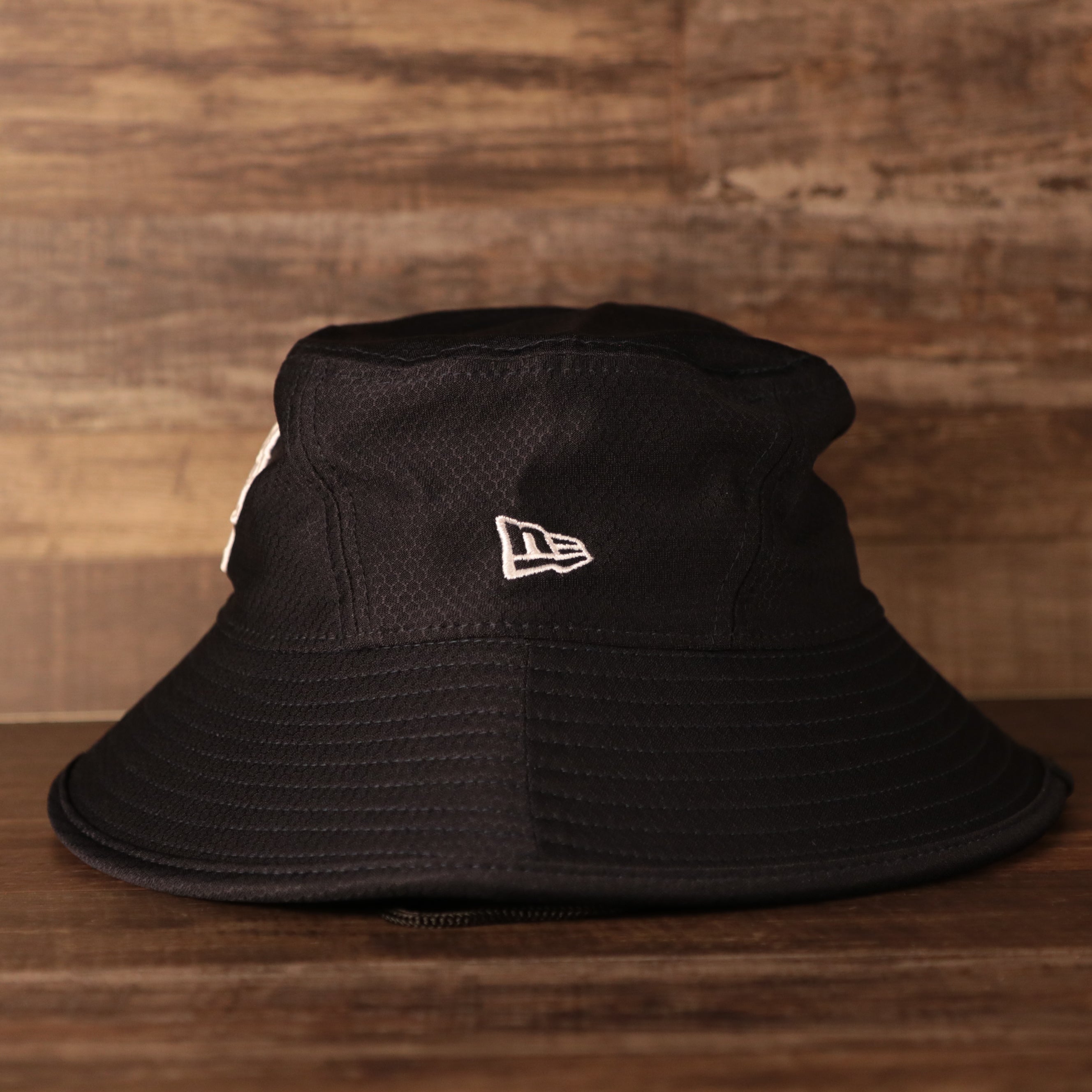 new era mets bucket hat