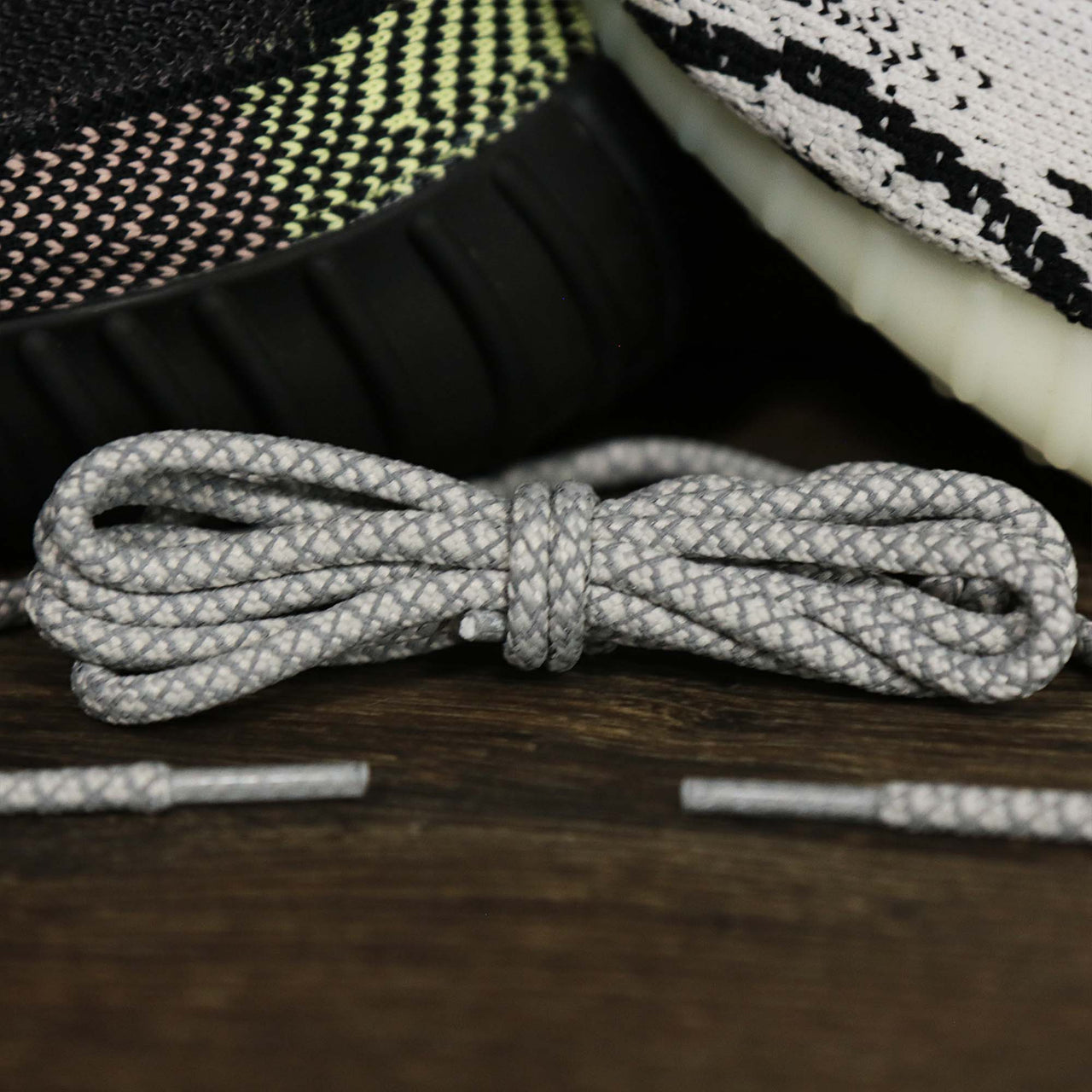 The 3M Reflective White/Gravel Solid Shoelaces with White/Gravel Aglets | 120cm Capswag 