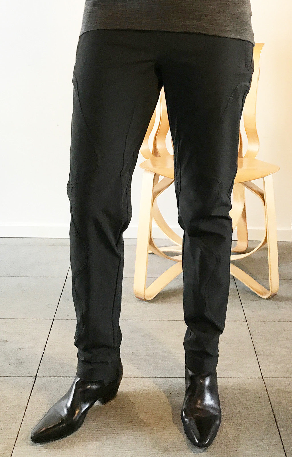 Calm - Traveler's Pant in Black