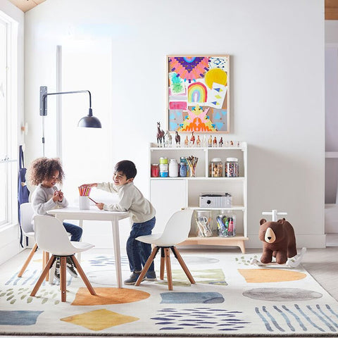 tapis chambre d'entant avec des enfants qui jout