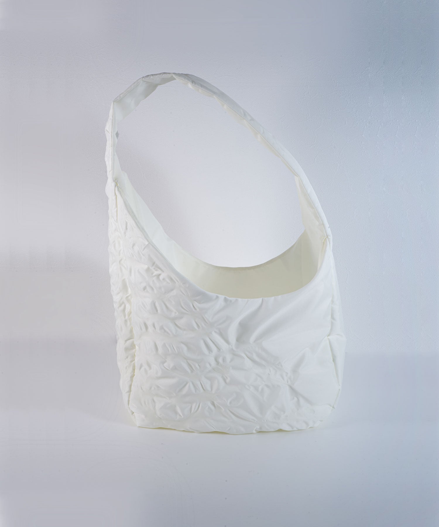 RYAW - LEAF VEIN BAG WHITE