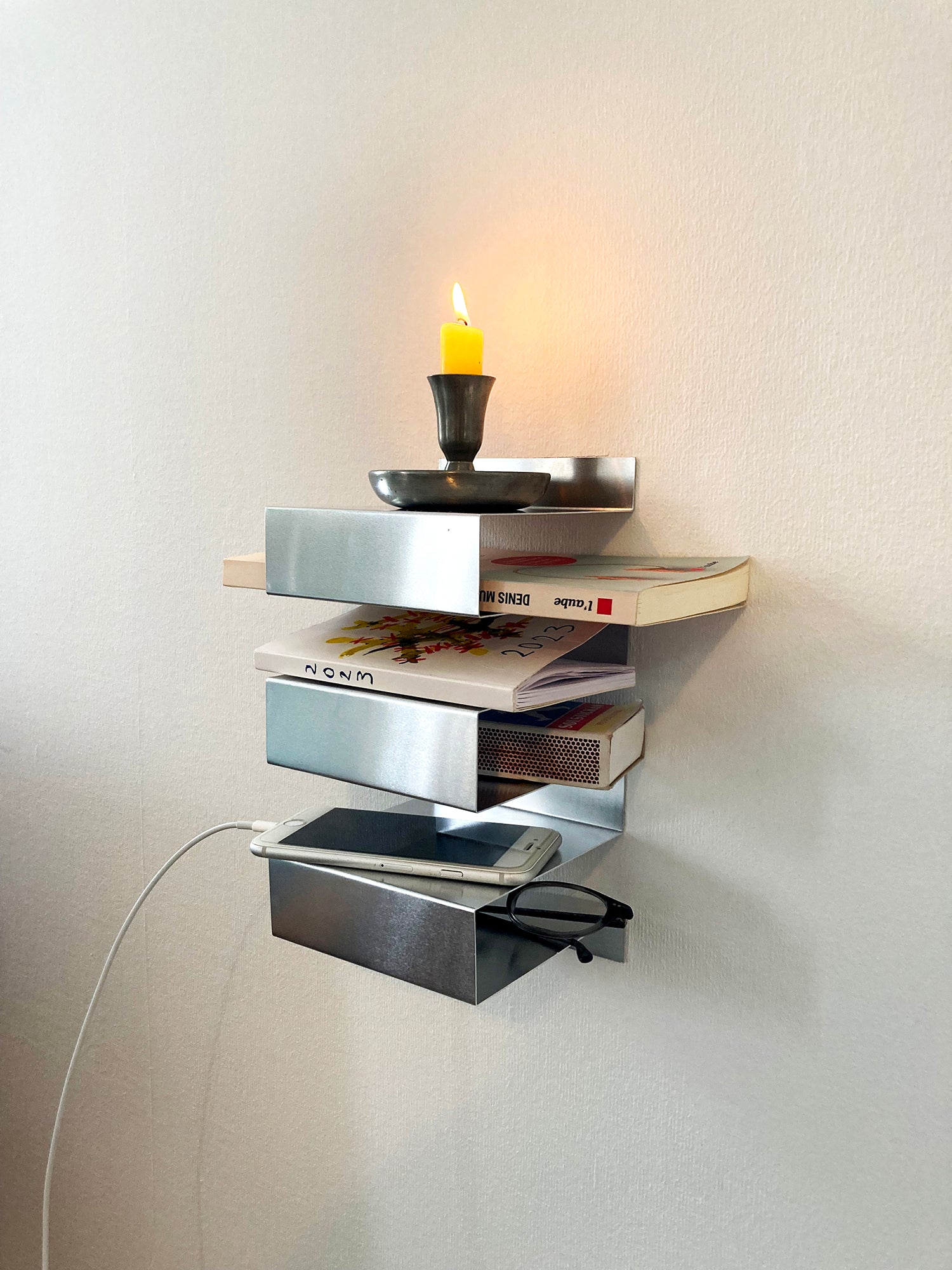 Billede af ALUMINIUM SHELF - hang up with screws