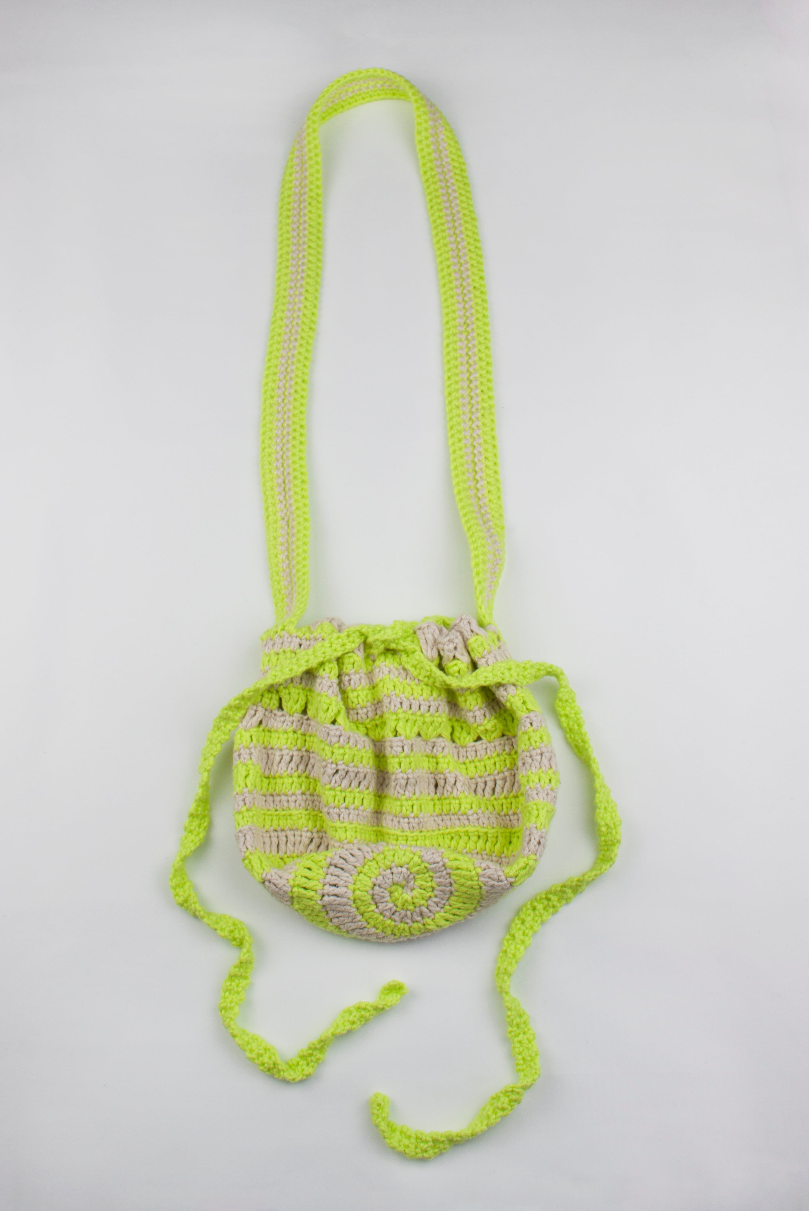 Billede af SWIRLY DRAWSTRING BAG LIME