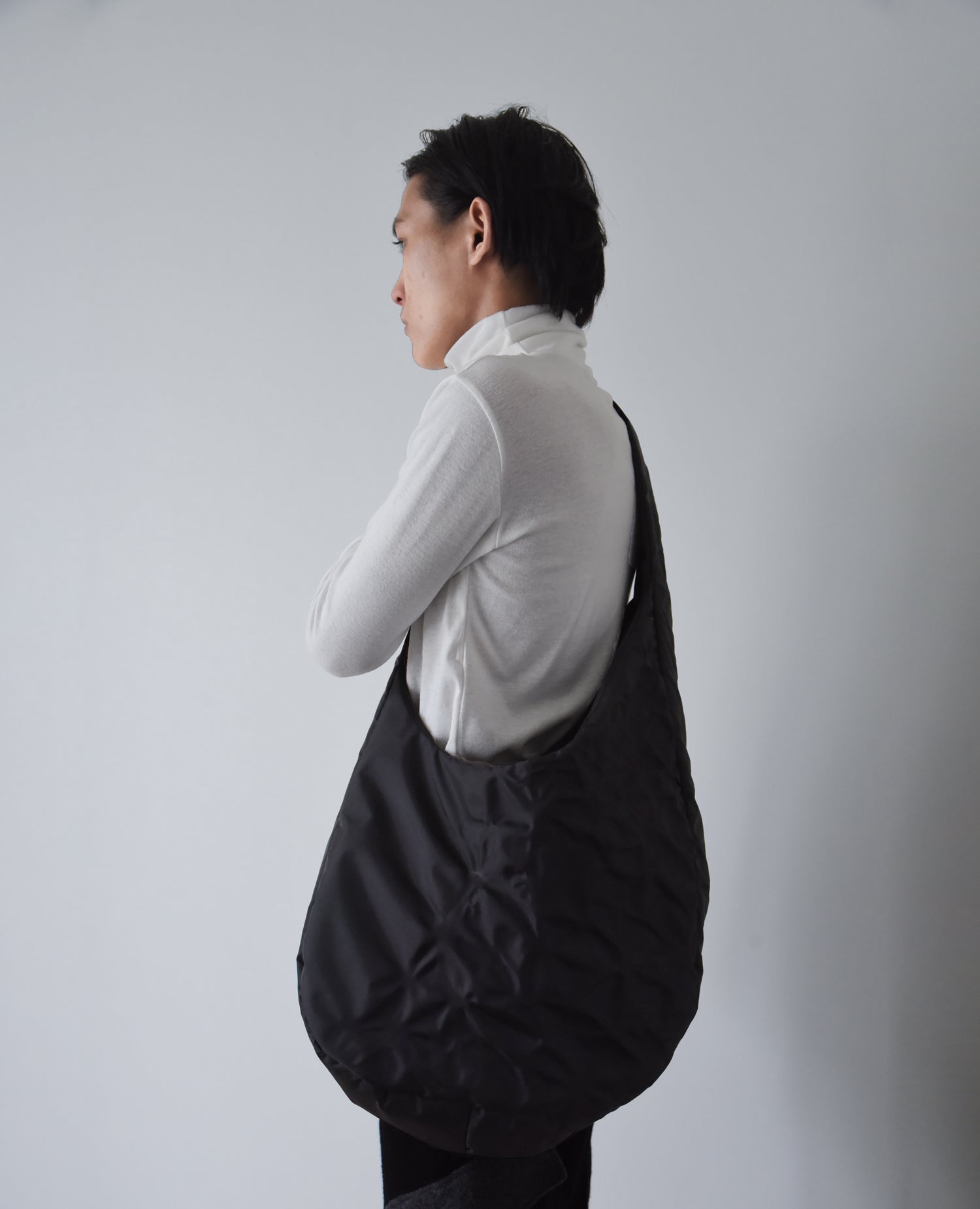 RYAW - LEAF VEIN BAG BLACK