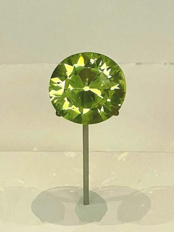 The historical Hope Chrysoberyl in circular cut - Juraster