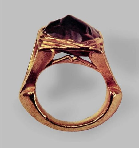 Roman brown diamond ring
