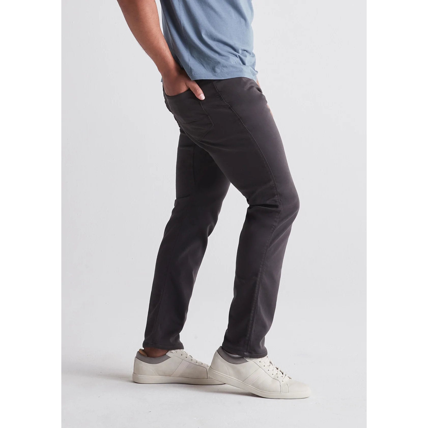 Duer Men's No Sweat Relaxed Joggers • Find prices »