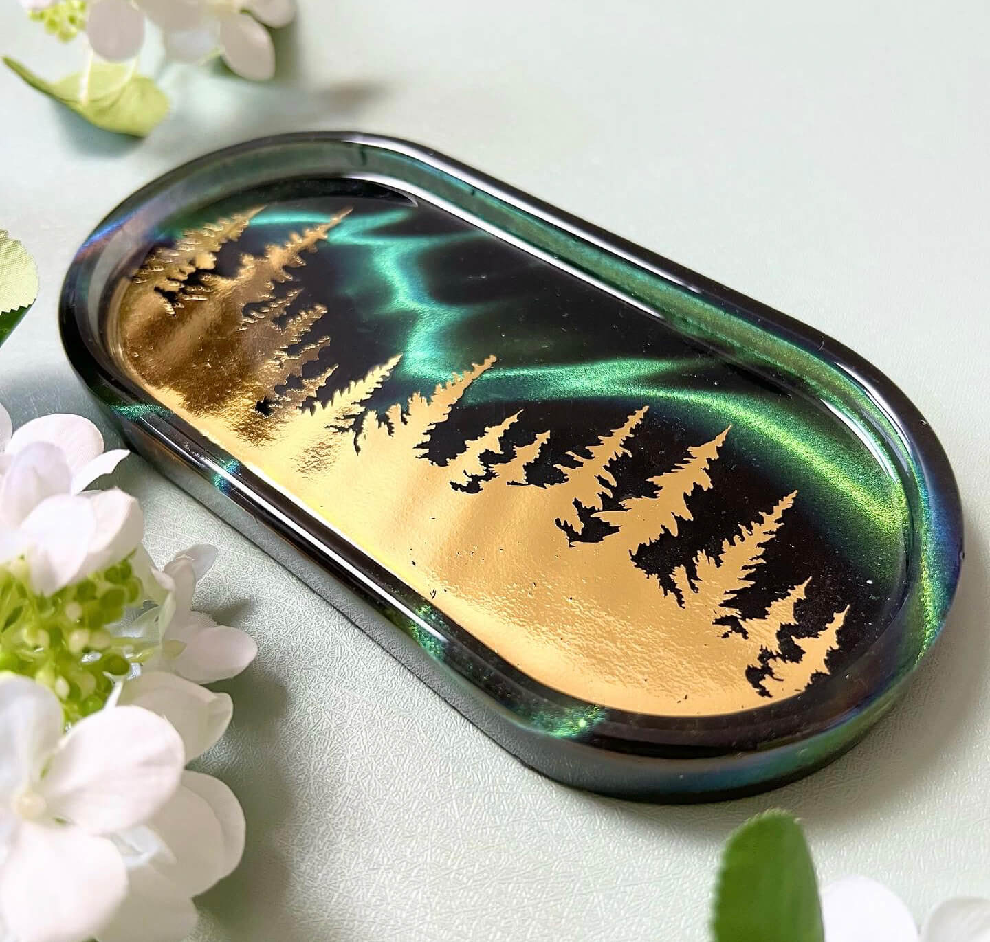 A tray Ella Huang made inspired by aurora borealis