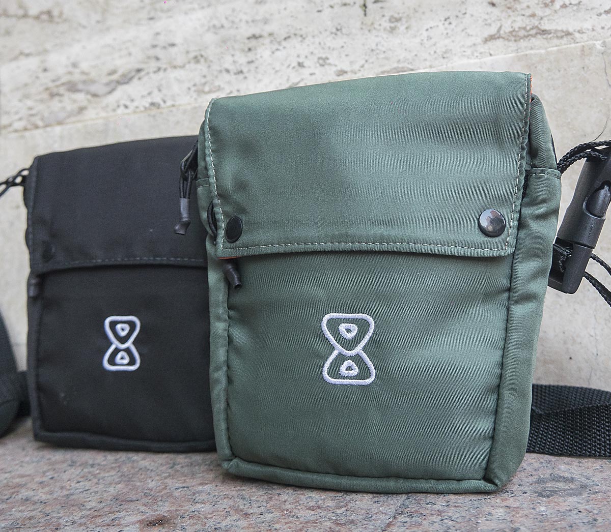 Shoulderbag Future Skateboards Anorak Verde Preta