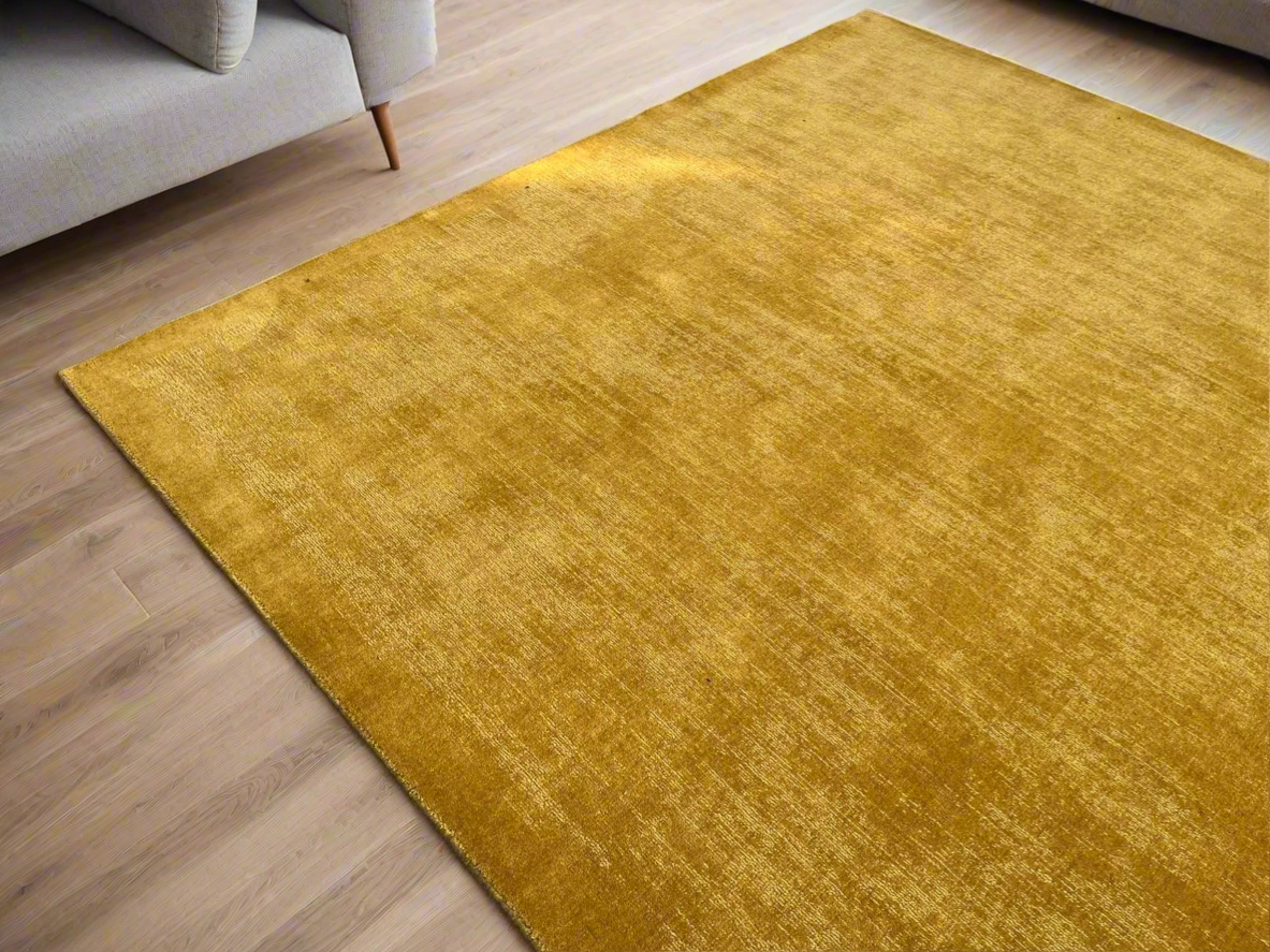 100% New Zealand Wool Rug with Crimson Bloom and Golden Yellow Design