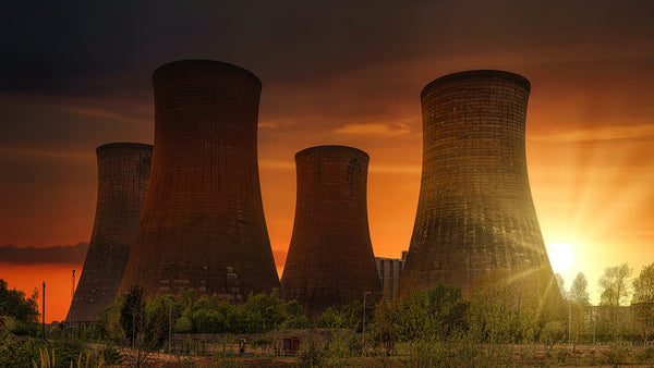 Torres de enfriamiento nuclear en desuso