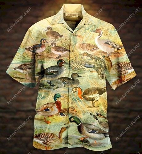 Vintage Duck World Unisex Hawaiian Shirt{Size}