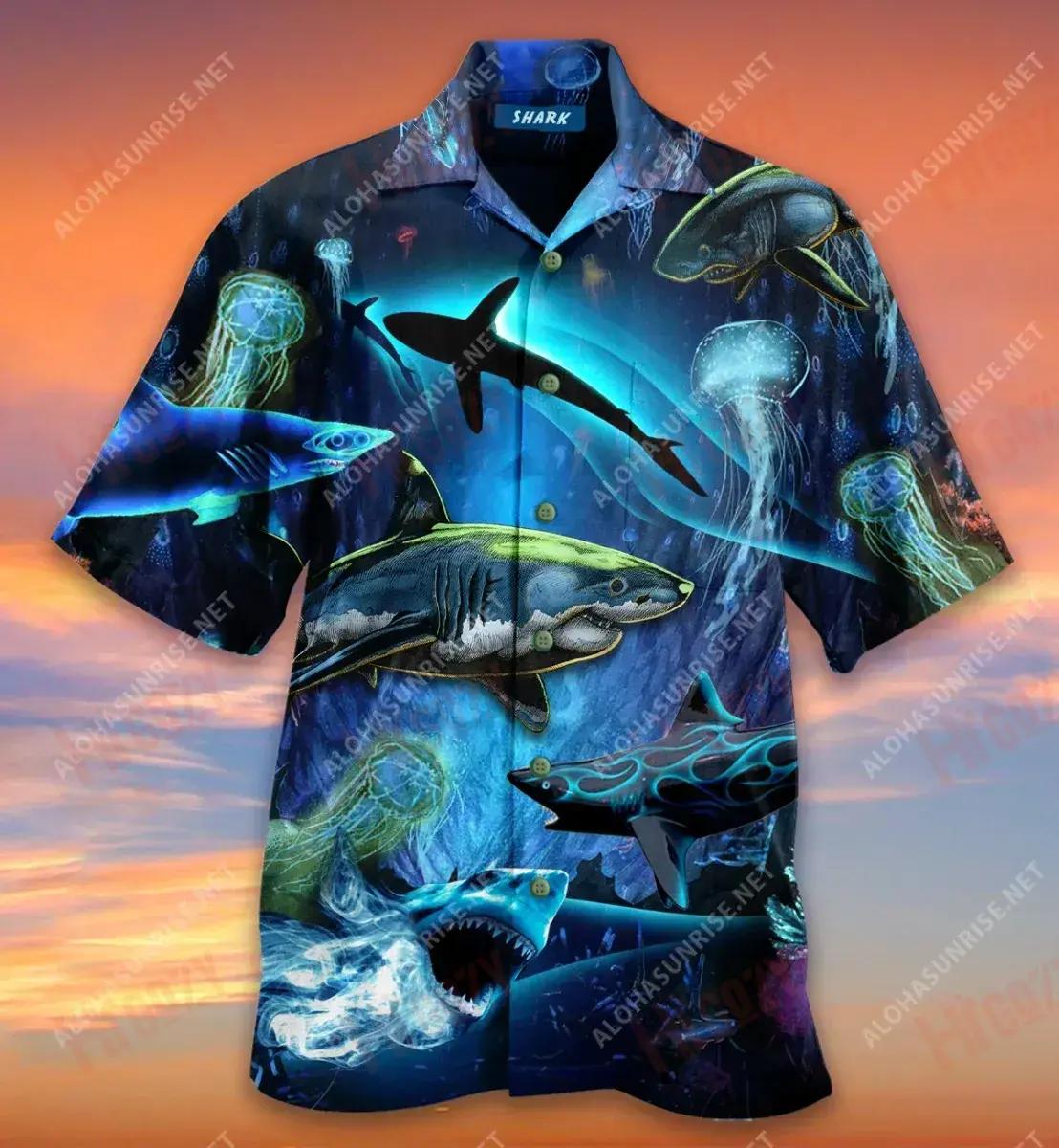 Special Sharks In The Deep Ocean Short Hawaiian Shirt Vacation Short Sleeve Hawaiian Crazy Shirts Hawaiian Shirts For Men{Size}