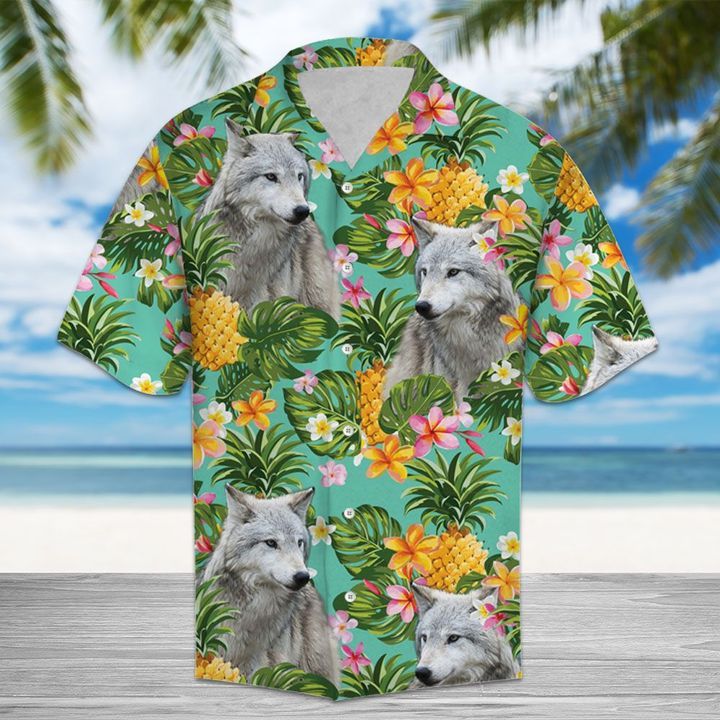 Tropical Pineapple Wolf 3D Hawaiian Shirt For Men With Vibrant Colors And Textures{Size}