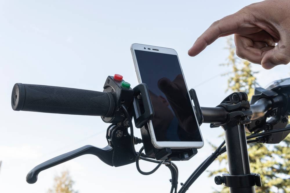 Quelles différences entre smart bike et home-trainer connecté ?-1