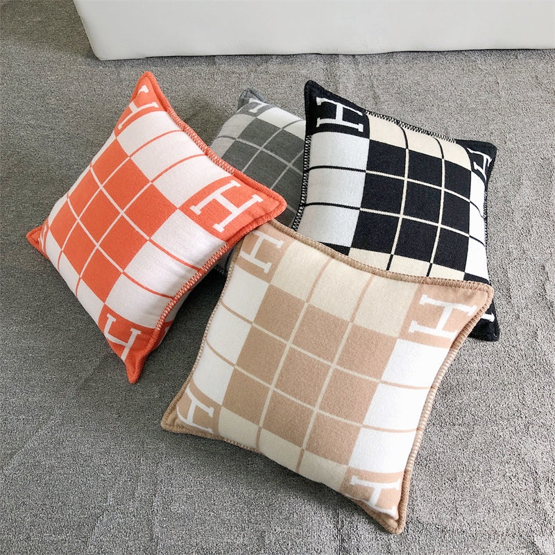 Luxury H Pillow Set - Decoluxe USA product image