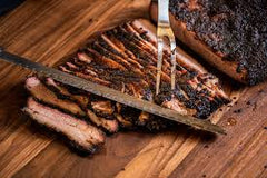 brisket, smoked brisket, how to slice brisket, how to properly slice brisket, grill masters club, grilling, grilling club, grill box