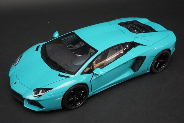 1:18 AUTOart 74667 Lamborghini Aventador LP700-4 Turquoise Blue – Boost  Gear - International Shipping - Online Shop