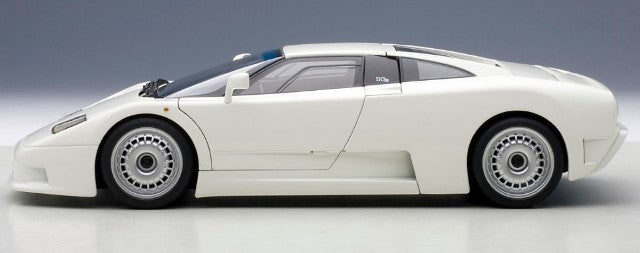 70978 AUTOart 1:18 Bugatti EB110 GT White model car