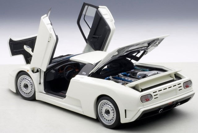 70978 AUTOart 1:18 Bugatti EB110 GT White model car