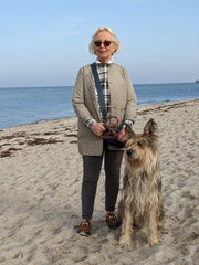 Spaziergang mit Hund Picard an der Ostsee