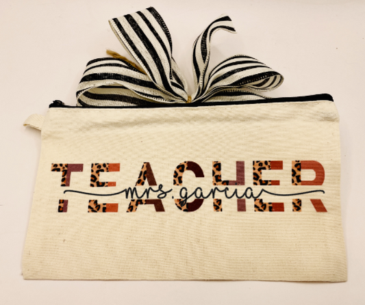 Never underestimate a teacher pencil pouch – CREATE.IT