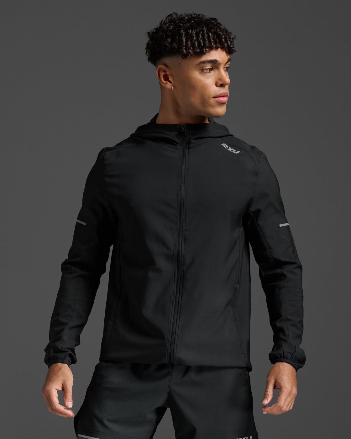 Alternativ bild 0 för 2XU Aero Jacket Men