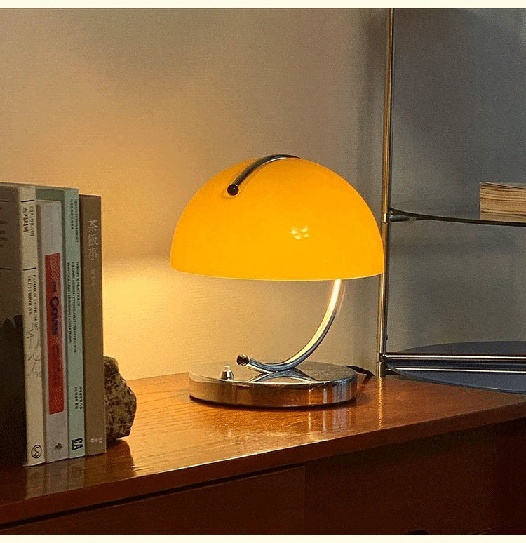 Controversieel Over het algemeen Zwakheid Bauhaus Lamp – Odette Aesthetics