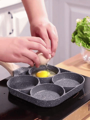 Poêle à 4 compartiments antiadhésive - Gadget Box – GadgetBox