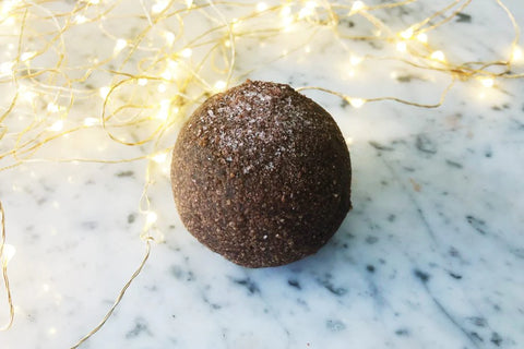 Festive Christmas bath bomb recipe