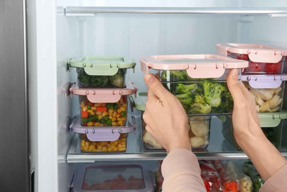 These Glass Food Containers Can Go in the Fridge, Freezer, & the