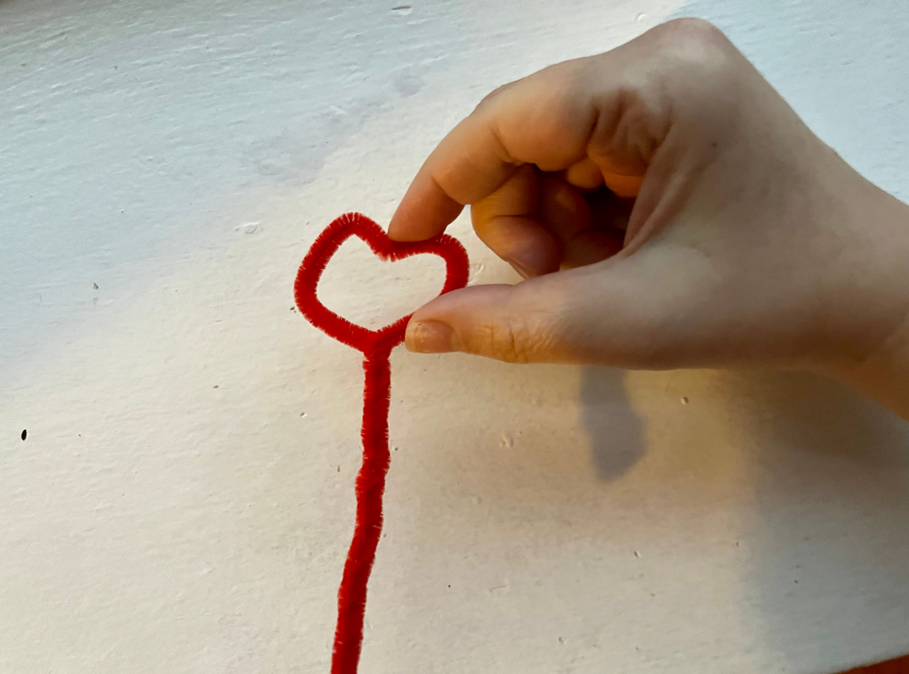 Pinch the top center to form heart shape