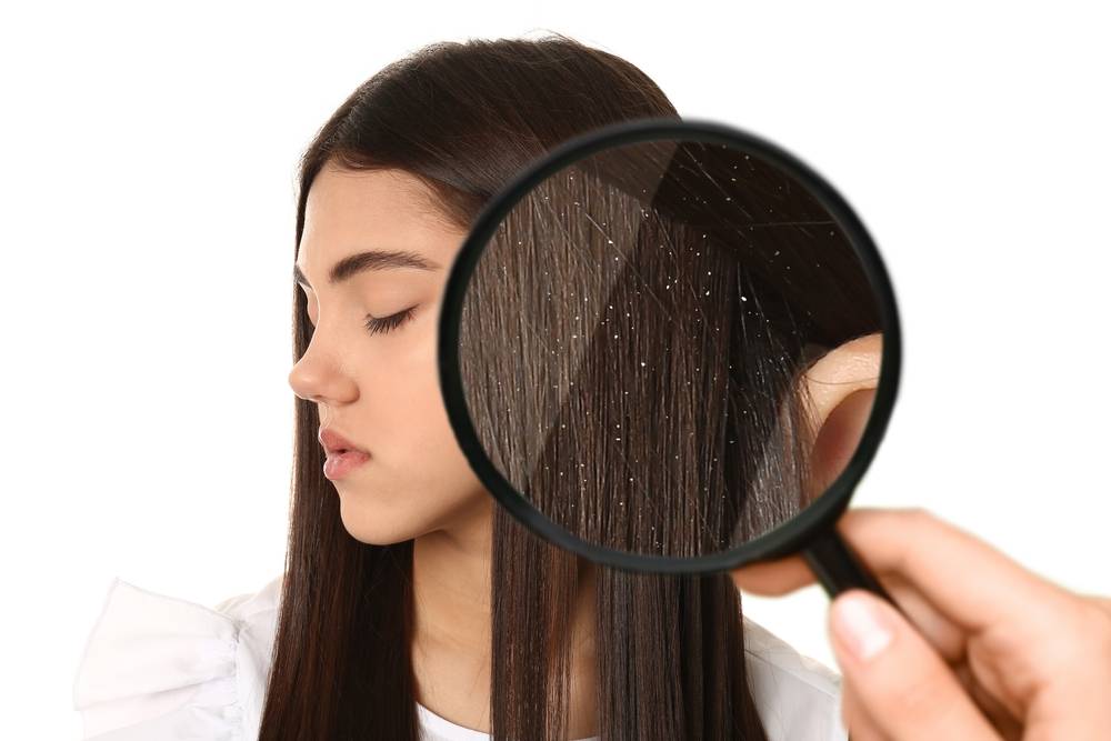 Mauvais traitement des cheveux : les effets de la chaleur excessive et des outils de coiffage-1